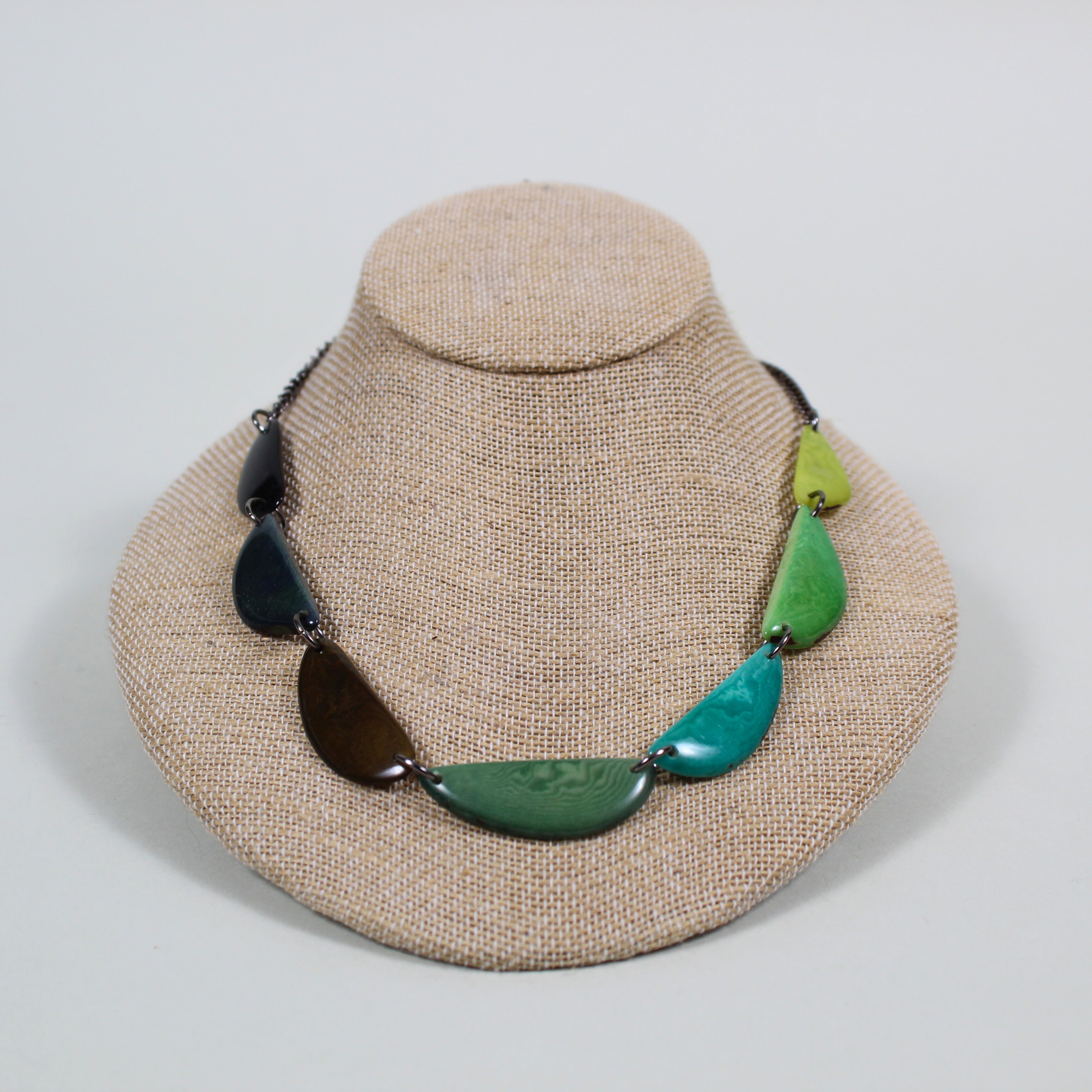 7-Piece Ombre Crescent-Shaped Tagua Necklace