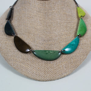 7-Piece Ombre Crescent-Shaped Tagua Necklace