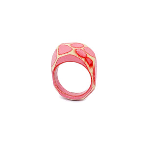 "Multifaceted Ring