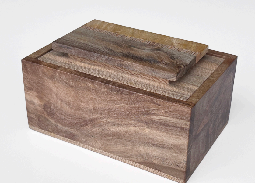 Carrotwood Box (2025)