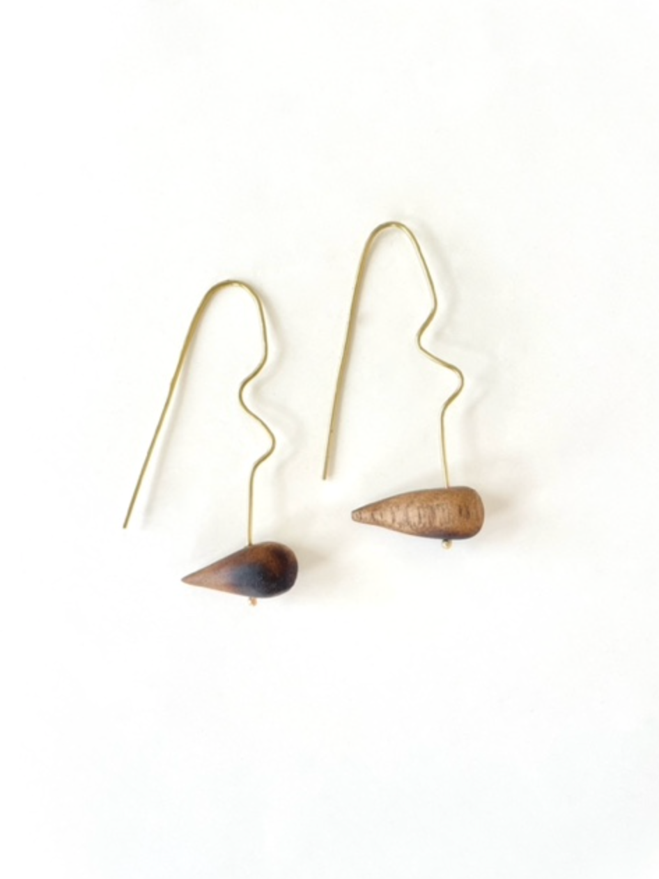 Alpa Sheth Studio Oak Wood & Brass Arrow Earrings