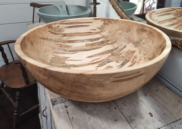 18" Ambrosia Maple Round Bowl