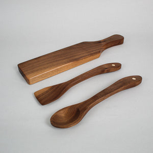 Signature Spoon and Spatula with Cheeseboard Set