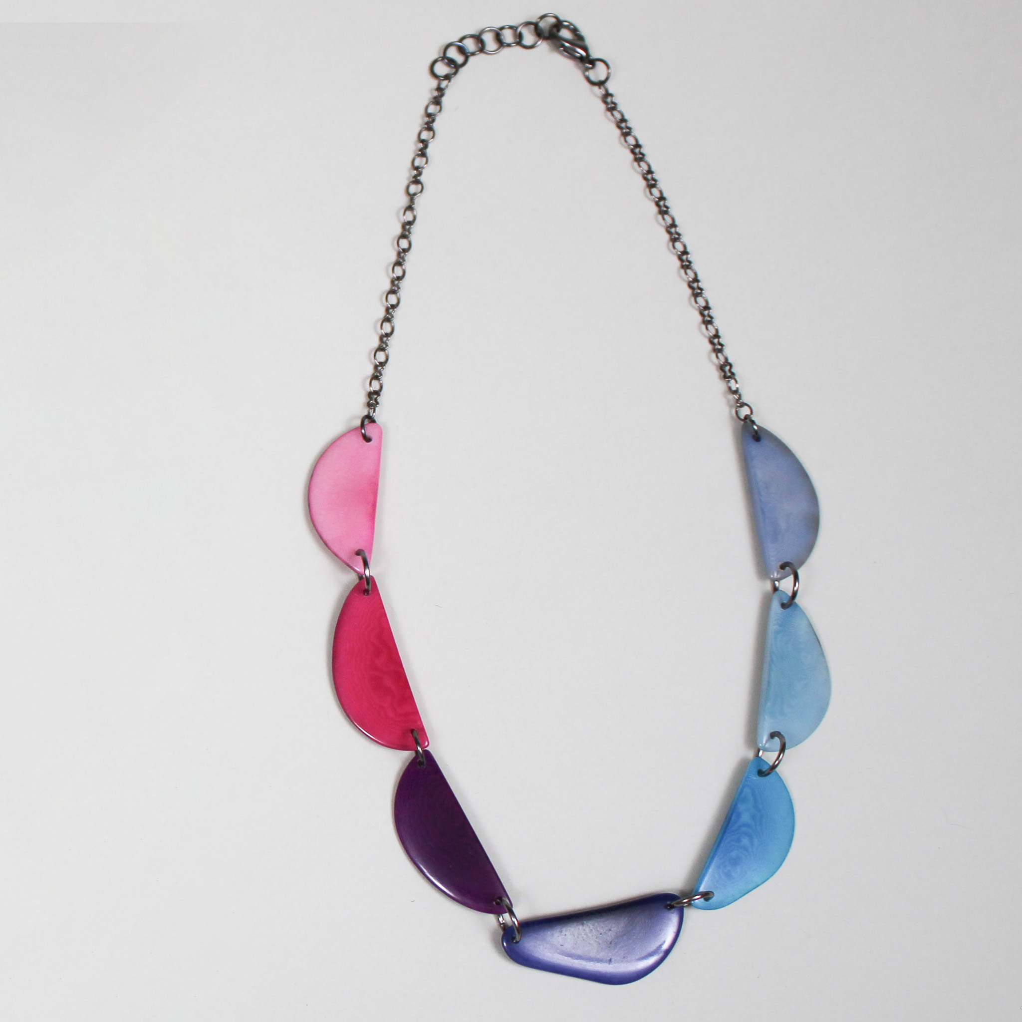 7-Piece Ombre Crescent-Shaped Tagua Necklace